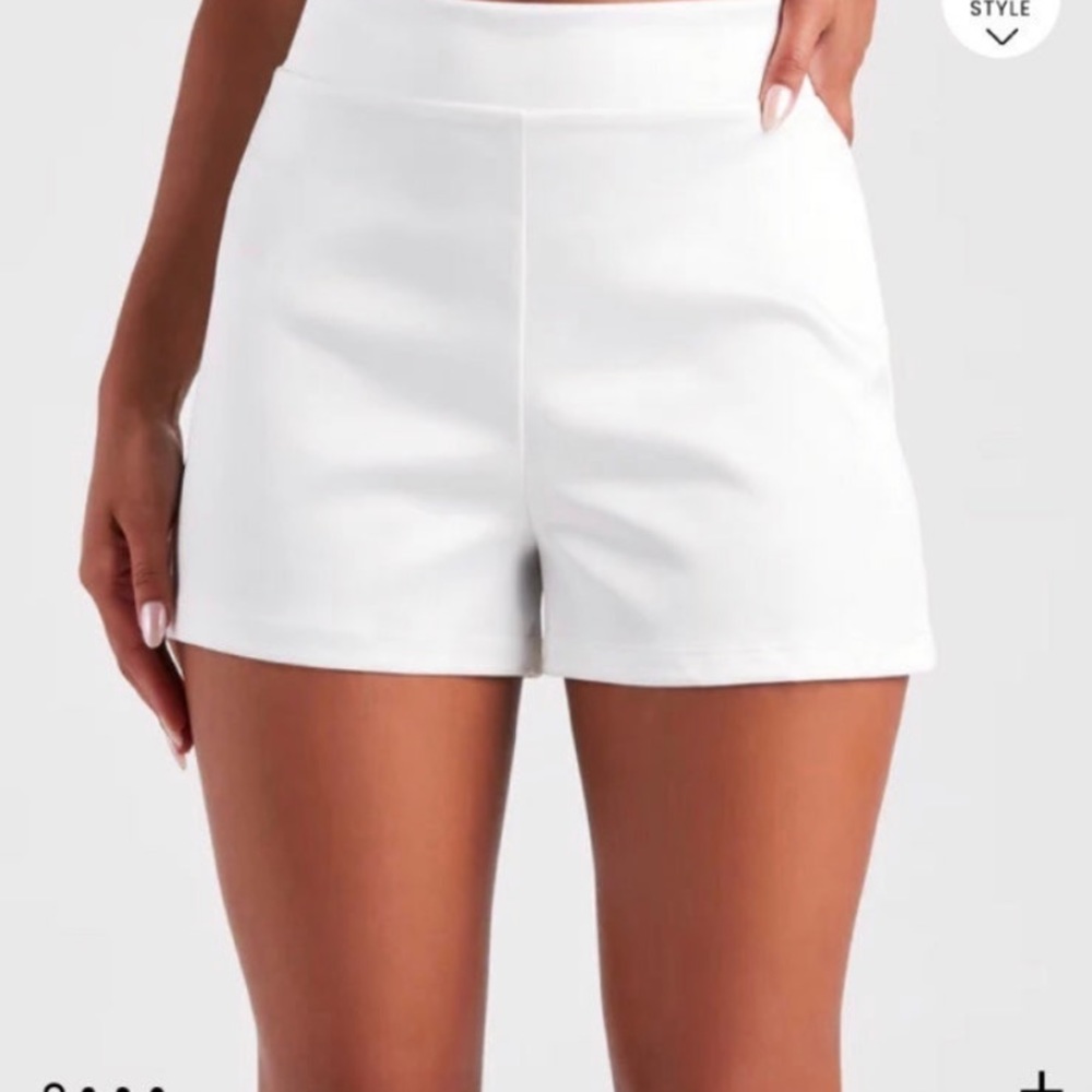 Windsor white Sleek Sophistication Satin Trouser Shorts Size XS